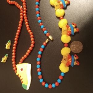Taiwan plastic 80s necklace set